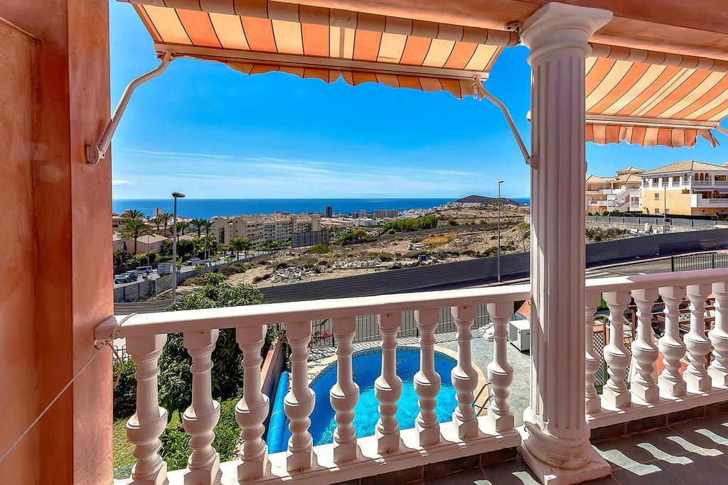 Villa In Los Cristianos Los Cristianos (Tenerife) Exterior photo