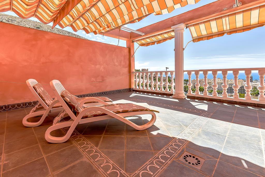 Villa In Los Cristianos Los Cristianos (Tenerife) Exterior photo