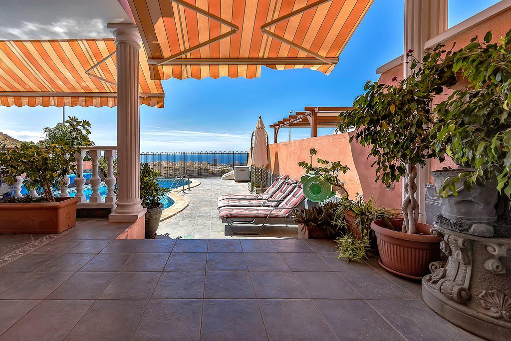 Villa In Los Cristianos Los Cristianos (Tenerife) Exterior photo